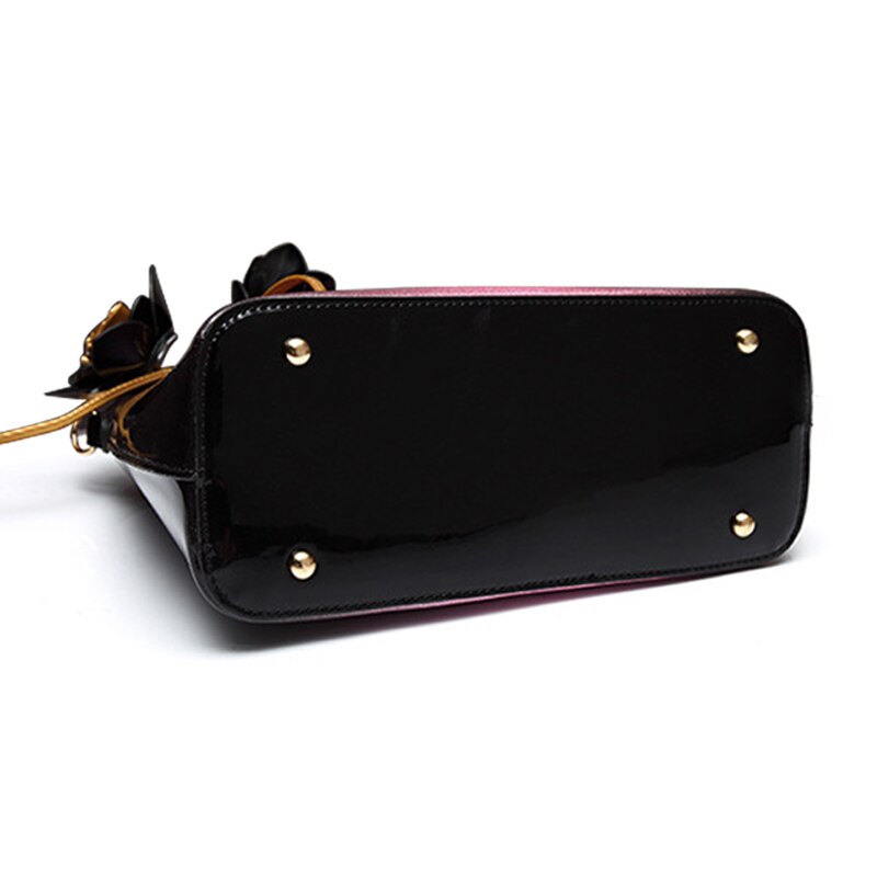 Indulge in Exquisite Craftsmanship with Our Luxury Leather Handbag.