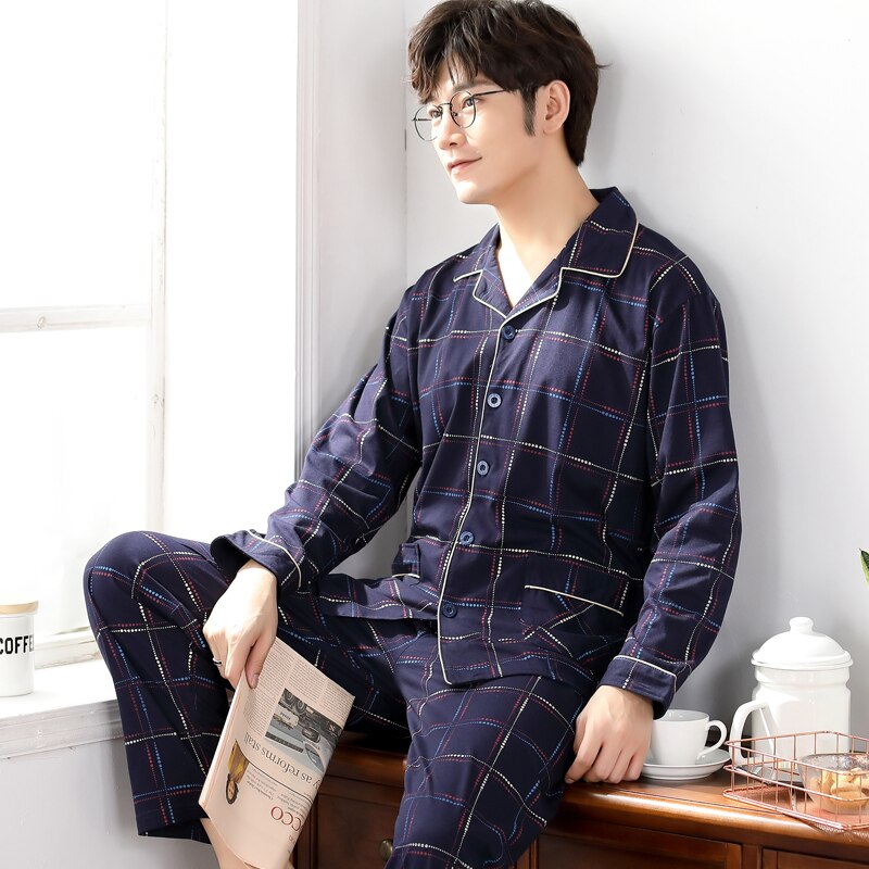 Cotton Pyjamas Set: Stylish Lounge Sleepwear